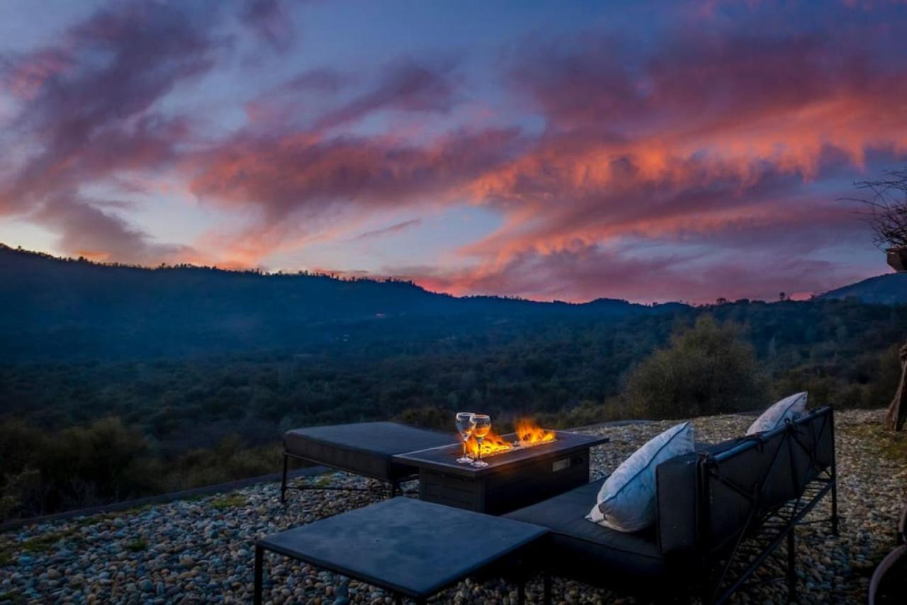 Fairy Tale 13-Acre Sunset Villa At Windy Gap Valley Near Yosemite オーウェニー エクステリア 写真