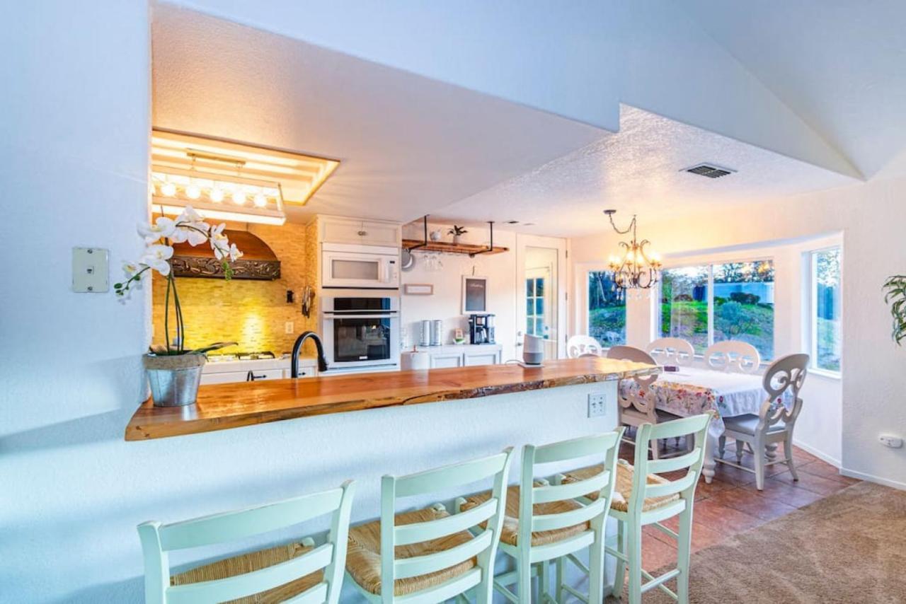 Fairy Tale 13-Acre Sunset Villa At Windy Gap Valley Near Yosemite オーウェニー エクステリア 写真